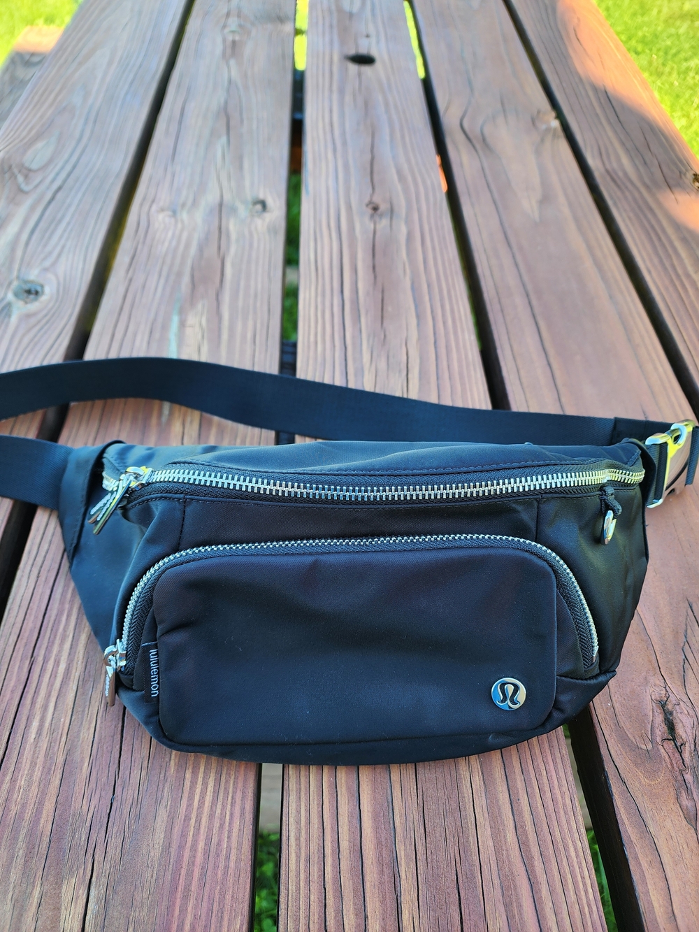 Everywhere Belt Bag Extra Large 4L
Metal